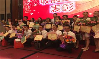 2000年人均工资_2018年南宁人均工资(3)